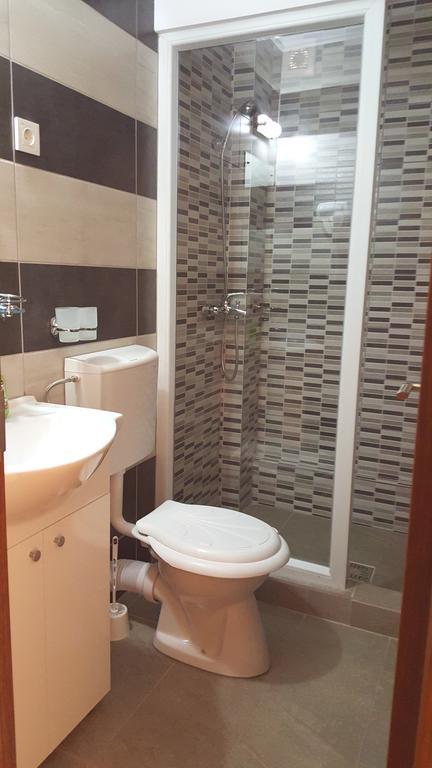 ホテル Casa Alex Târgu Jiu 部屋 写真