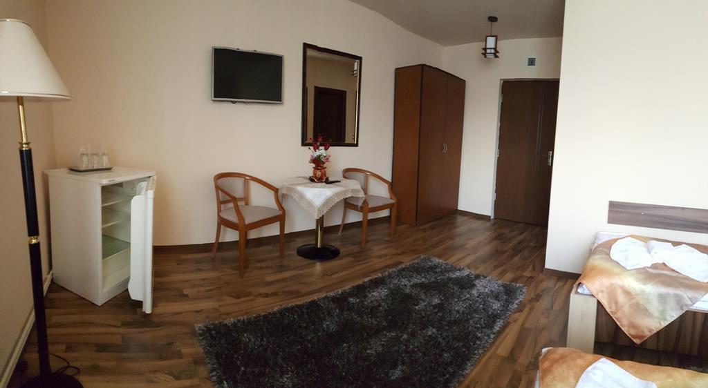 ホテル Casa Alex Târgu Jiu 部屋 写真