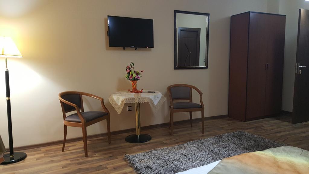 ホテル Casa Alex Târgu Jiu 部屋 写真