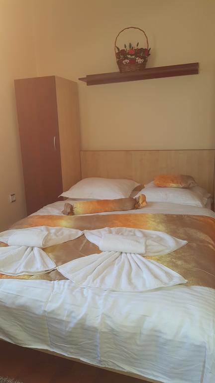 ホテル Casa Alex Târgu Jiu 部屋 写真
