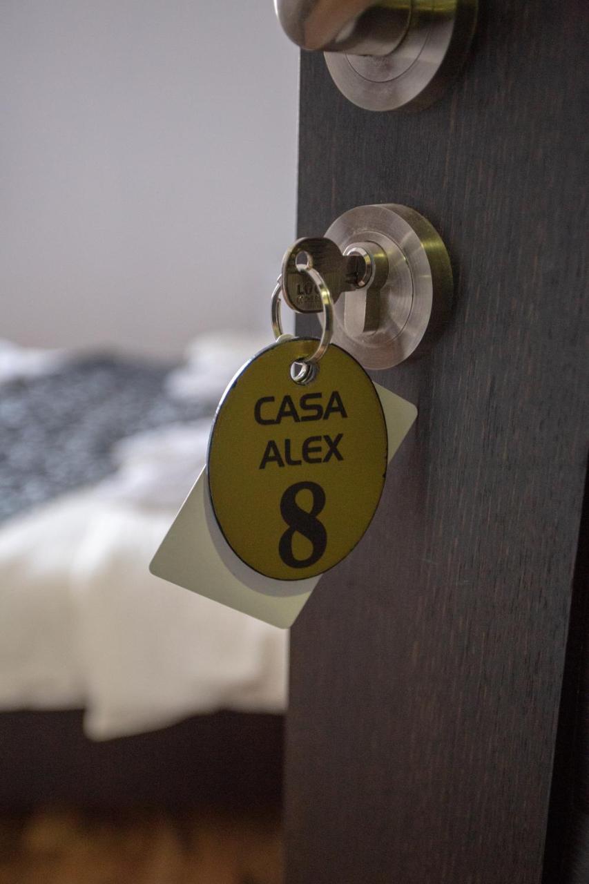 ホテル Casa Alex Târgu Jiu エクステリア 写真