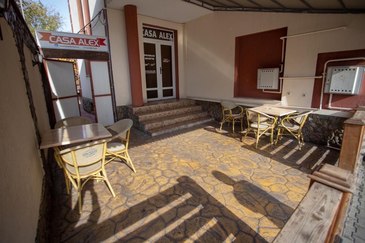 ホテル Casa Alex Târgu Jiu エクステリア 写真